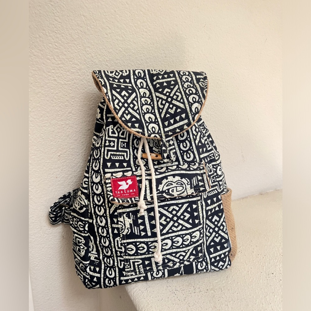 Taaluma‎ Totes Hawaiian Black and White Print Mali African Print Native Backpack
